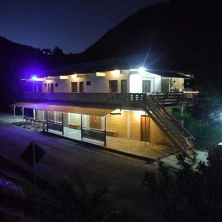 ホテル Residencia Pedra Do Elefante グアラパリー エクステリア 写真
