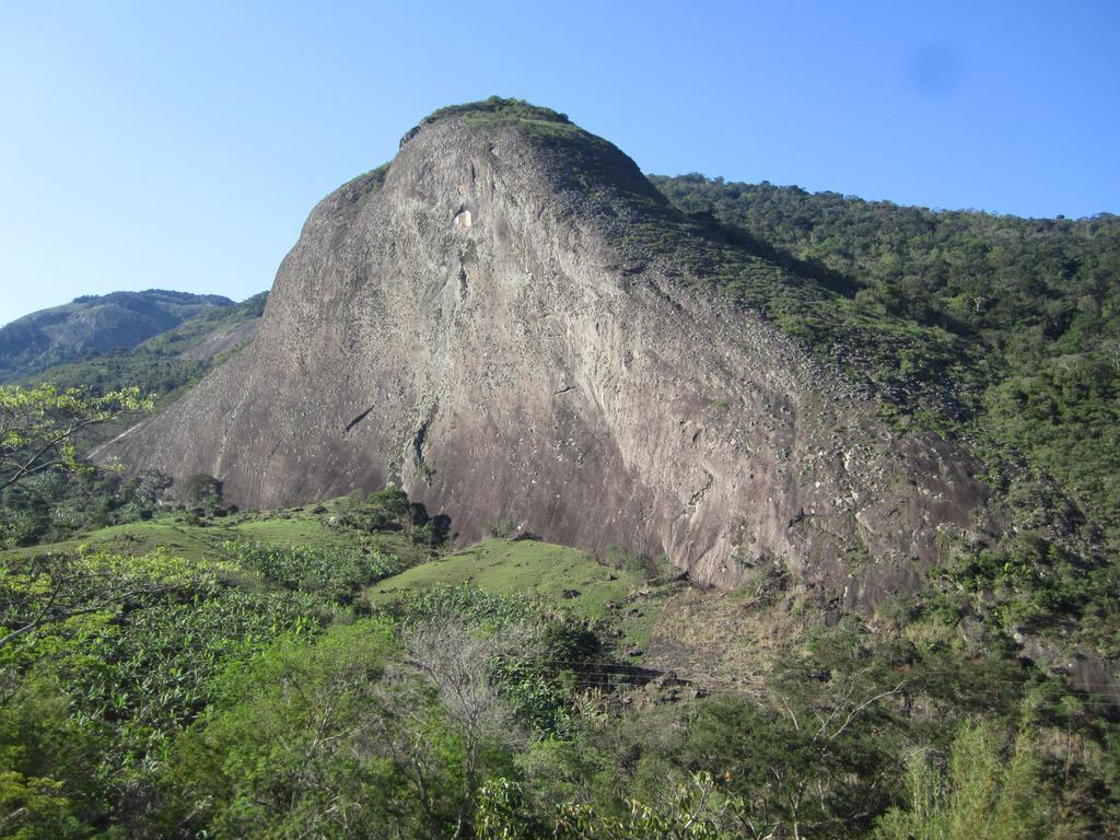 ホテル Residencia Pedra Do Elefante グアラパリー エクステリア 写真